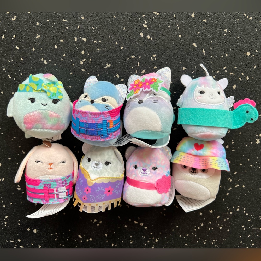 Squishville Set of 8 Assorted Series - NWT